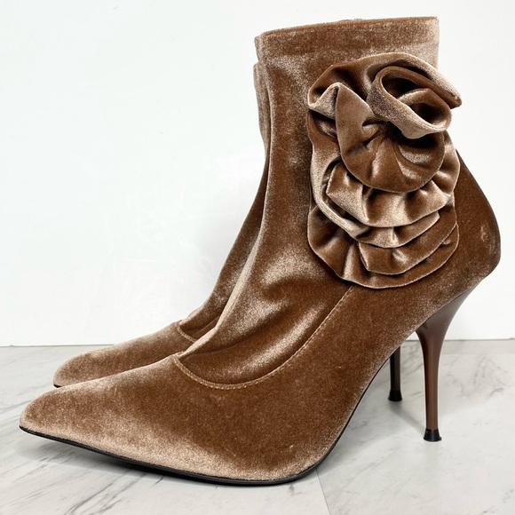 Jeffrey Campbell Florette Natural Crushed Velvet Pointy Toe Heel Bootie 7